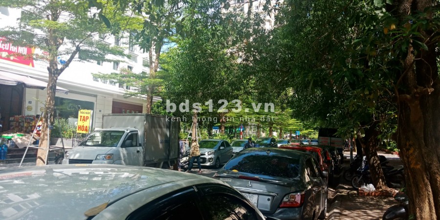 Cho thuê nhà mặt tiền B4 Nam Trung Yên 110m2, 5 tầng, 45 triệu/tháng