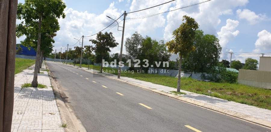 Gia đình bán đất diện tích 1000m2 đất sân bay lộc an, gần khu công nghiệp đất đỏ