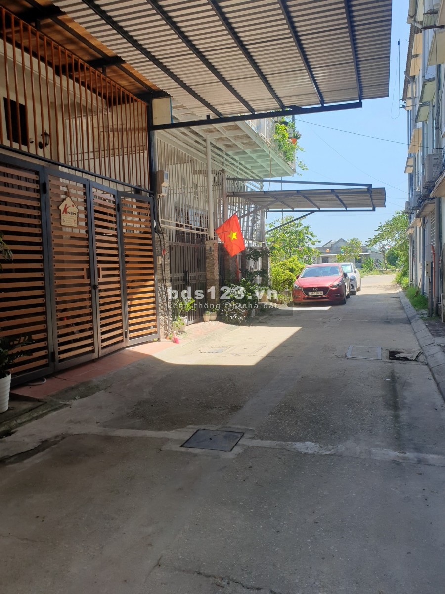 Bán nhà nguyên căn 2.5 tầng, khu đô thị Đông Nam Thuỷ An, giá chỉ 2.35 tỷ