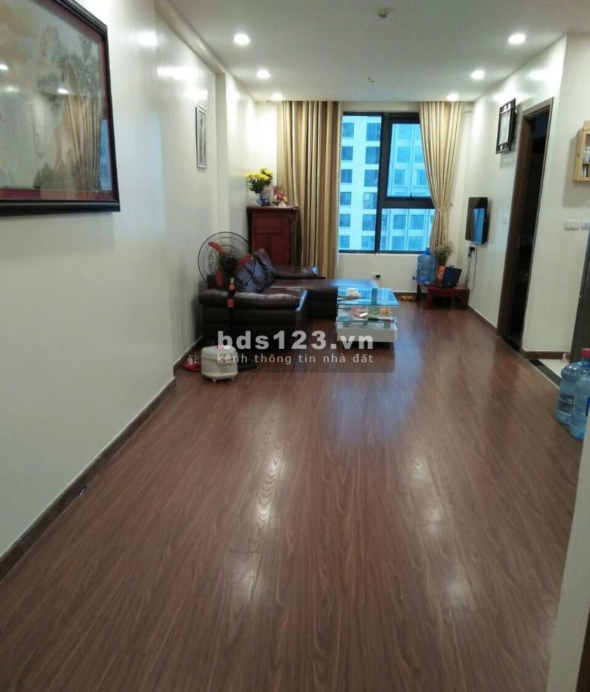 Chuyển nhượng nhanh căn hộ tại Eco Green City 75m2, giá bán 2.2 tỷ Lh 0343.951.063