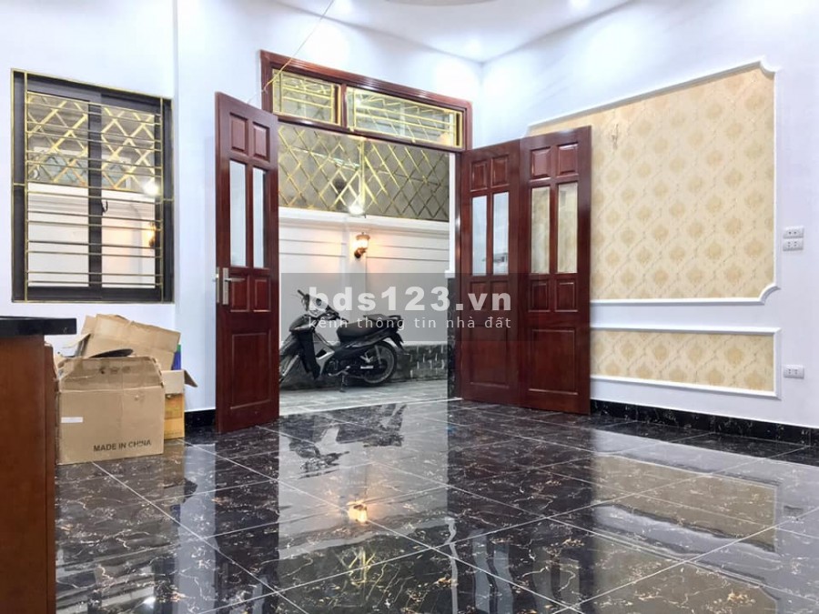 Bán nhà phố Minh Khai, dt 37m2, 5 tầng, mt 5m, còn mới nội thất đẹp, giá 4 tỷ