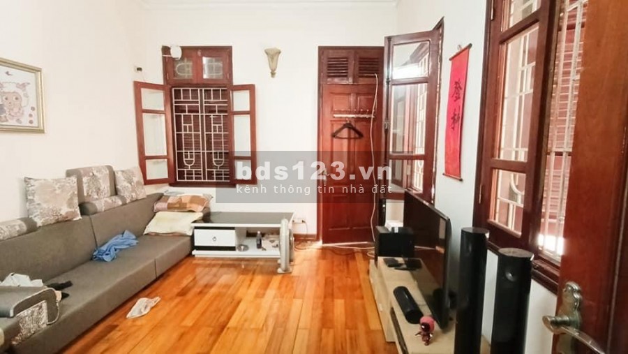Lô góc 2 mặt thoáng gara trong nhà nội thất toàn gỗ xịn, liên hệ chính chủ 0385273465