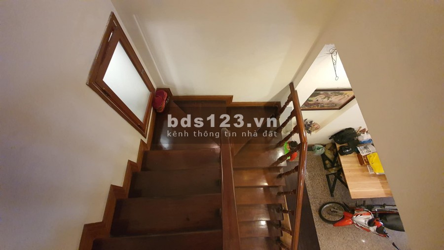 Bán nhà Nguyễn Khánh Toàn diện tích 38m2, 5 tầng, giá bán 3.9 tỷ