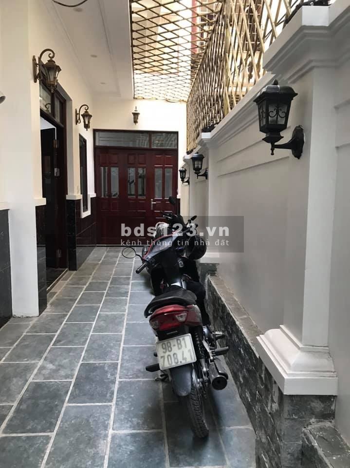 Bán nhà phố Minh Khai, dt 37m2, 5 tầng, mt 5m, còn mới nội thất đẹp, giá 4 tỷ