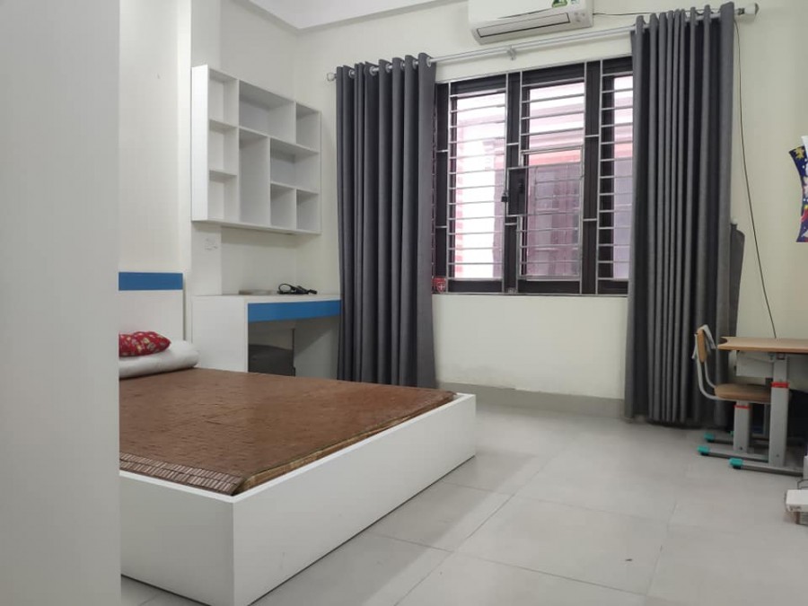 Cần bán gấp nhà phố Kim Ngưu, dt 38m2, 4 tầng đúc, ngõ thoáng, 3 tỷ, liên hệ 0394357733
