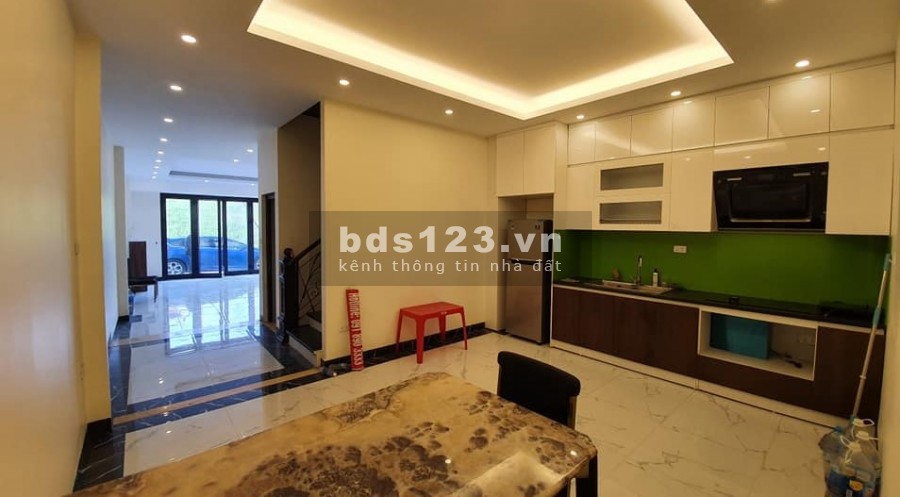 Bán Nhà Phố Bồ Đề, Ô Tô Vào Nhà, Thang Máy, dt 50m2, 7 tầng giá nhỉnh 7 Tỷ.