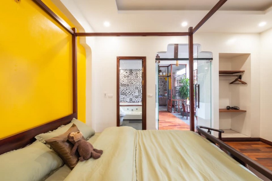 Bán nhà lô góc ô tô đổ cửa chợ Ngọc Thuỵ, dt 55m2, 5 tầng đúc, giá 5.6 tỷ, lhcc