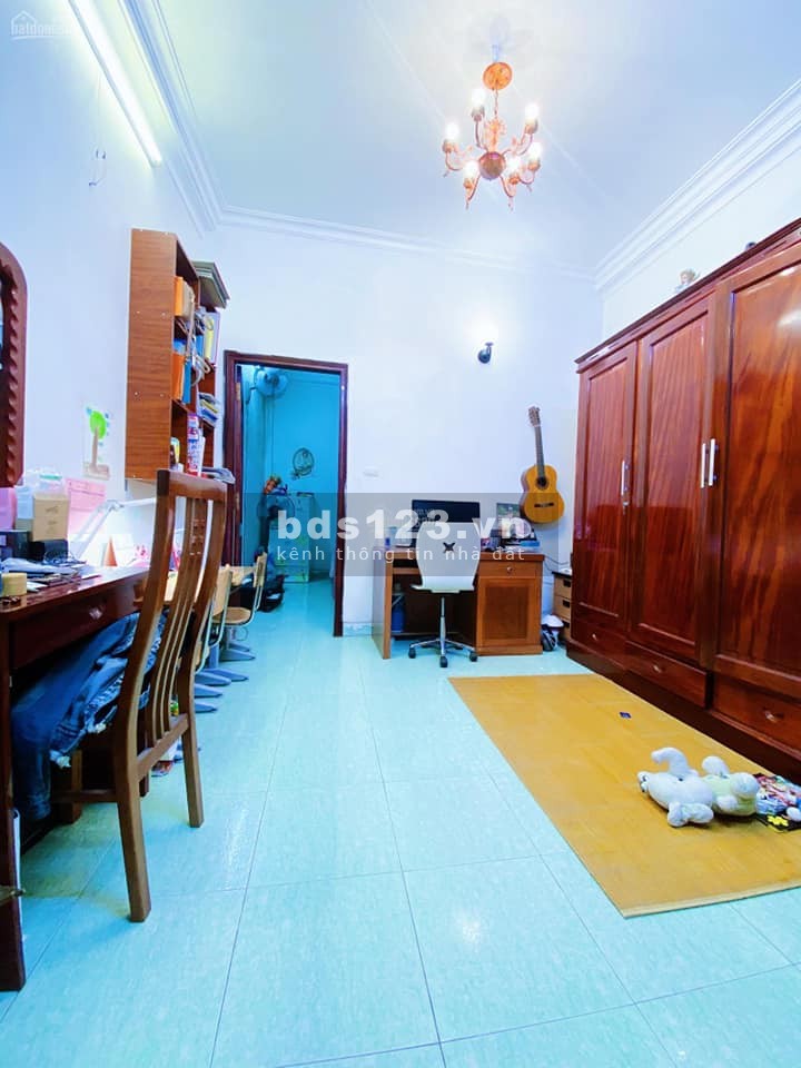 Bán nhà phố Tôn Đức Thắng, diện tích 33m2, đúc 3 tầng, giá 3 tỷ, lh 0978768826