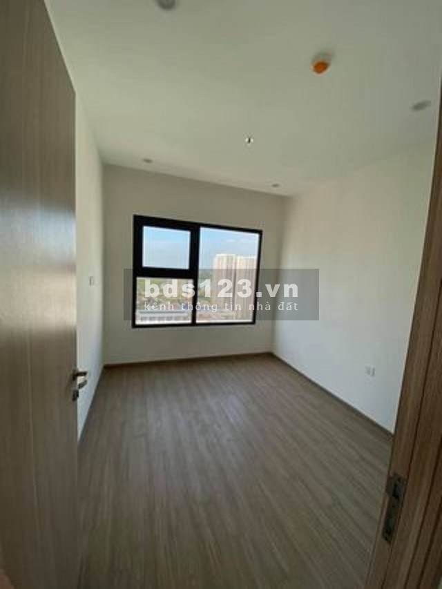 Bán căn chung cư góc 2 pn, 2 wc, dt 70m2, view thoáng đẹp, không che chắn giá cắt lỗ 1.8 tỷ