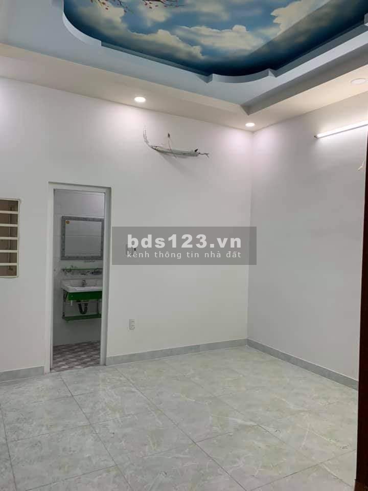 Bán nhà Quốc lộ 13, gần chợ Hiệp Bình Phước, Thủ Đức, liên hệ xem nhà 0901130437