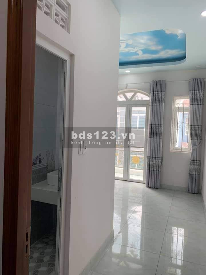 Bán nhà Quốc lộ 13, gần chợ Hiệp Bình Phước, Thủ Đức, liên hệ xem nhà 0901130437