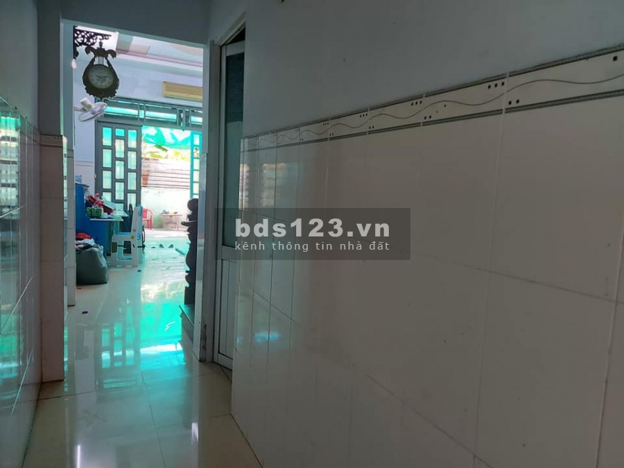 Bán gấp nhà diện tích sử dụng 60m2, hẻm oto đường Trường Chinh Quận 12