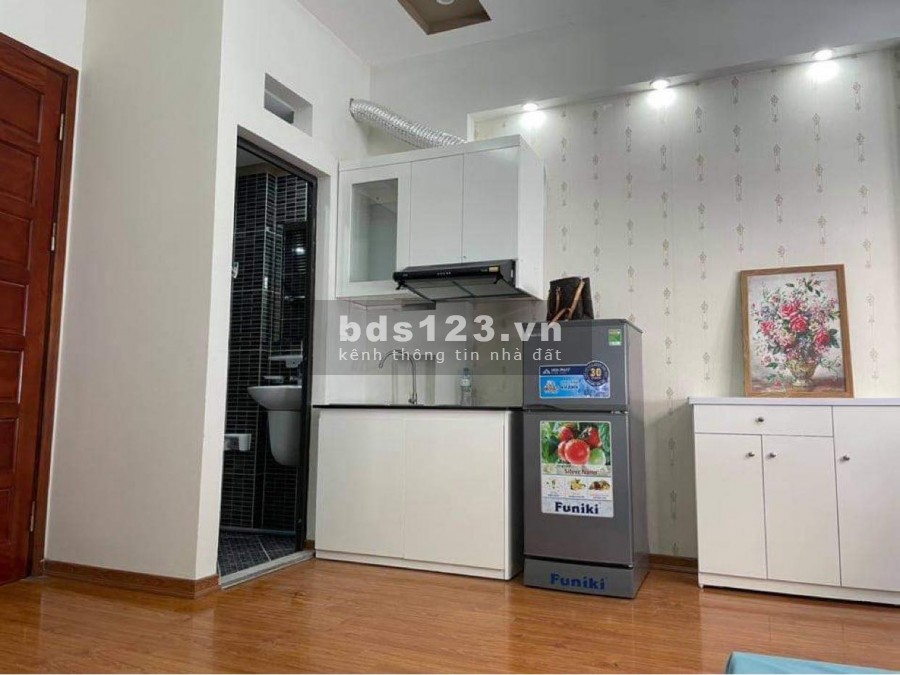 Nhà kinh doanh CCMN 5T-9 phòng full đồ, ngõ 508 Đường Láng, DT 60m2 giá chỉ 7,1 tỷ