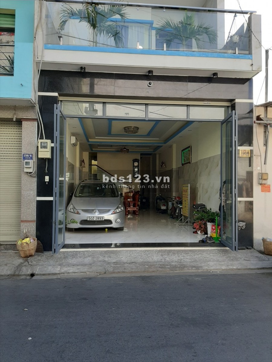 Bán nhà mặt tiền Ỷ Lan, dt 200m2(5x40), 4 tầng, giá chỉ 65tr/m2, Tiện kin doanh