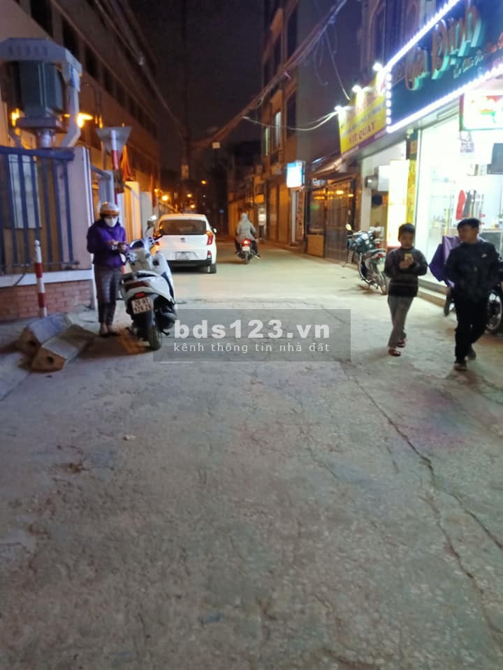 Hoa hậu Nam dư đẹp không tỳ vết, nhà xây chắc chắn, kinh doanh đỉnh, hai mặt ngõ, ô tô tránh DT 50m nhỉnh 4 tỷ