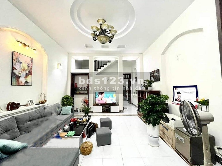 Có 1 không 2 cần bán nhà Hồ Bồ Đề full nội thất sang trọng dt 46m2, 4 tầng, giá chỉ 3.x tỷ