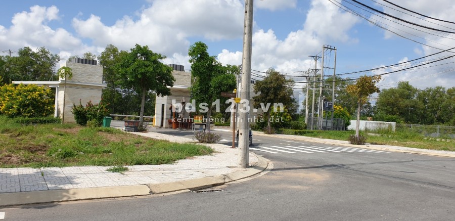 Gia đình bán đất diện tích 1000m2 đất sân bay lộc an, gần khu công nghiệp đất đỏ