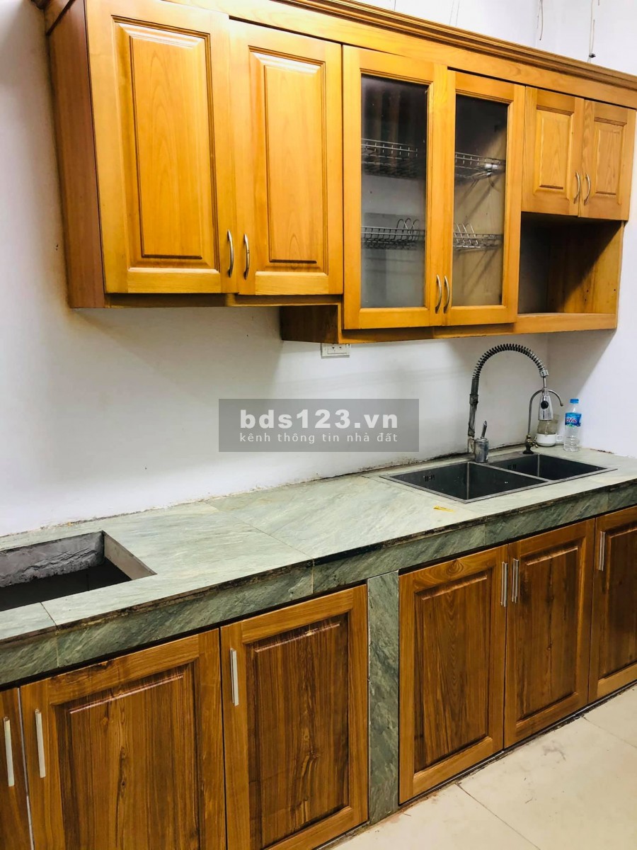 Bán nhà nhà nhỉnh 2 tỷ có ngay nhà mới đẹp trung tâm Đống Đa 6 tầng 4 phòng ngủ, sổ vuông đẹp