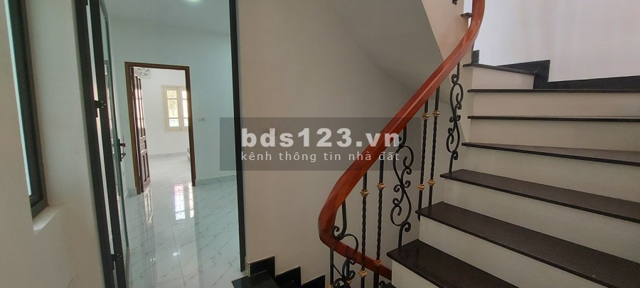 Dưới 7 tỷ, diện tích 60m2, 5 tầng lô góc 7 phòng khép kín - 10m ra phố