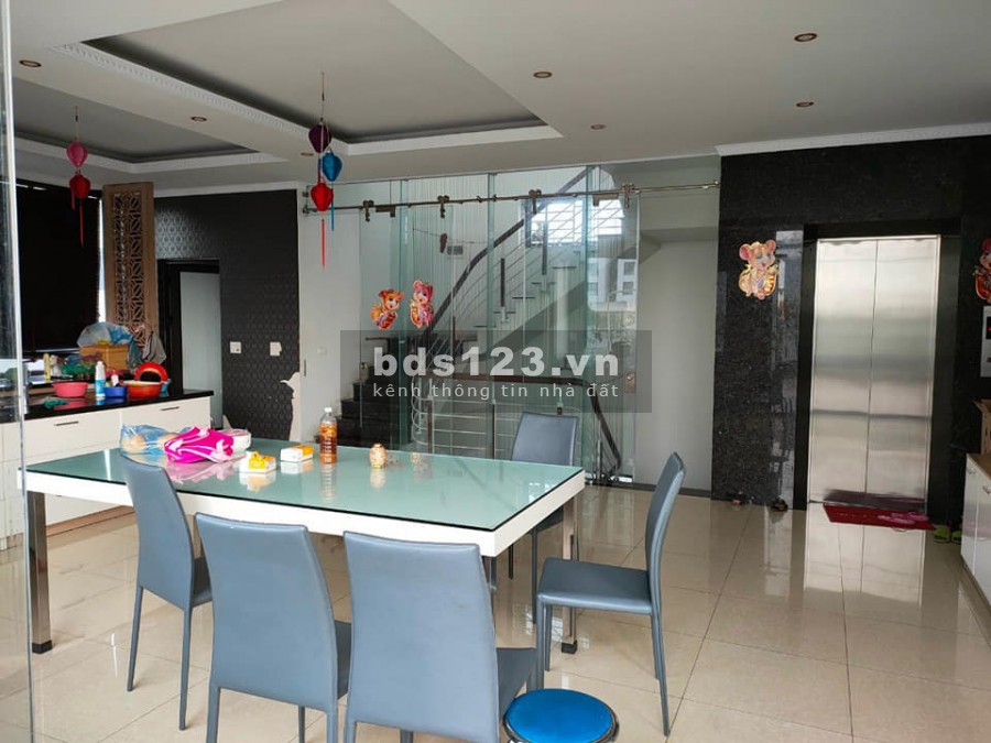 Mặt Tiền Khủng, Tòa nhà, Trương Công Giai, diện tích 180m2 mt 8m Quận Cầu Giấy
