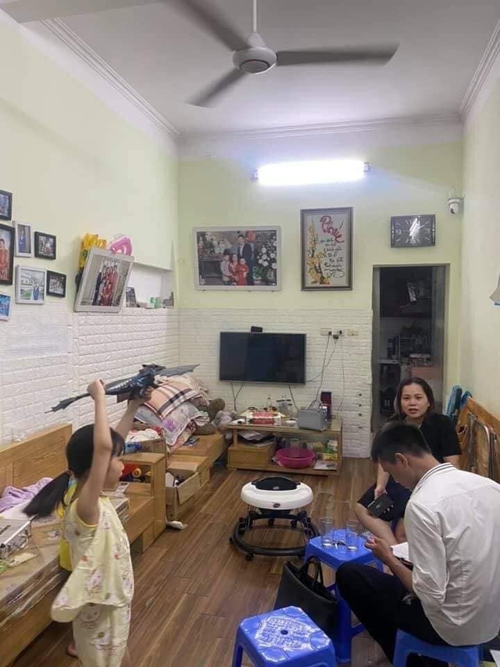 Bán Nhà Đa Sỹ 40m2, 20m Ra Phố, Ngõ 2.5m Thẳng Táp Giá 2.95 Tỷ