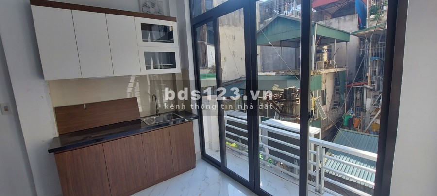 Dưới 7 tỷ, diện tích 60m2, 5 tầng lô góc 7 phòng khép kín - 10m ra phố