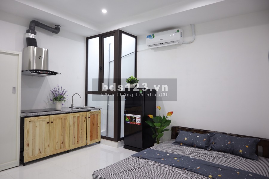 Nguyễn Văn Cừ Ngõ 135 oto tránh bán nhà 5 tầng dt 70m2, giá bán 6.9 tỷ