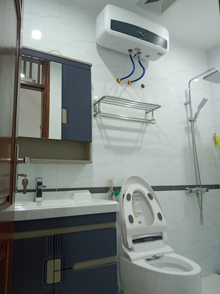 Chính chủ bán CCMN Kim Giang, 180m2, 6T, 23 phòng, gara ôtô, 90tr/tháng. Lh 0988797408