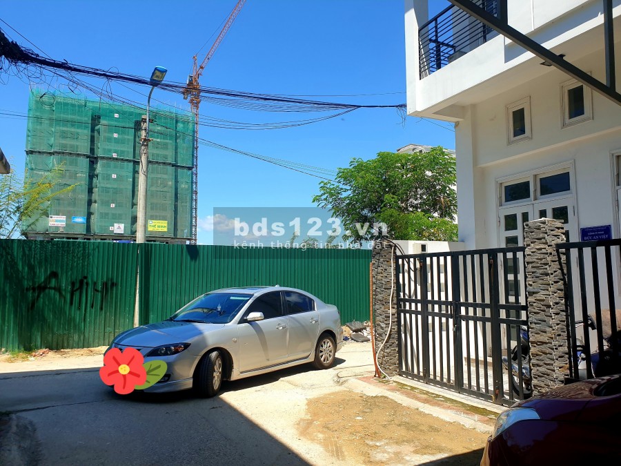 Bán nhà nguyên căn 2.5 tầng, khu đô thị Đông Nam Thuỷ An, giá chỉ 2.35 tỷ