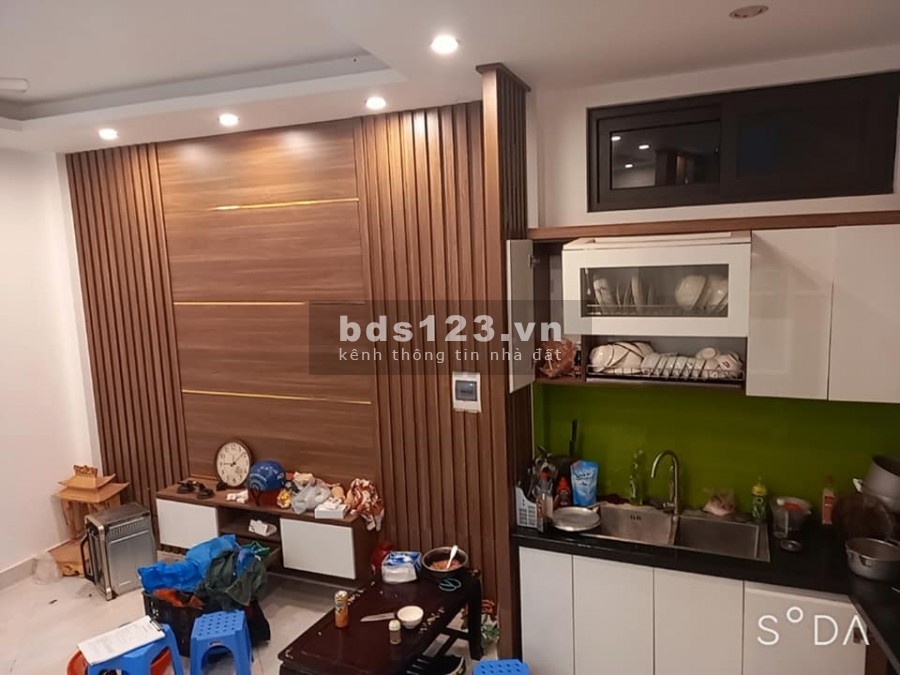 Bán nhà nguyên căn Vạn Phúc dt 33m2, 4 tầng kiên cố, giá 2.7 tỷ, lhcc