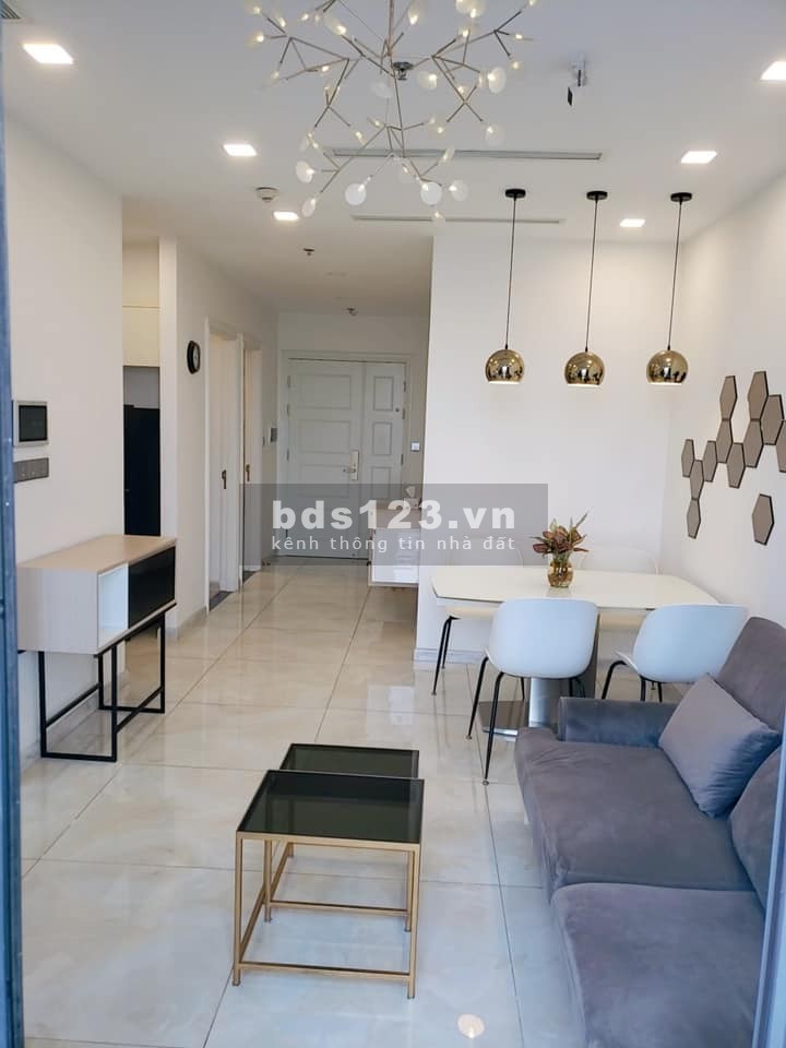 Bán nhà nguyên căn Cầu Giấy, dt 53m2, 4 tầng, giá chỉ 5.3 tỷ, thương lượng chính chủ