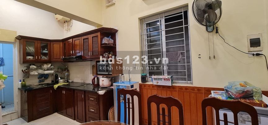 Bán nhà, gần phố, ô tô đường Thái Thịnh, dt 36m2, 4 tầng, mt 3.6m, giá 3.7 tỷ.