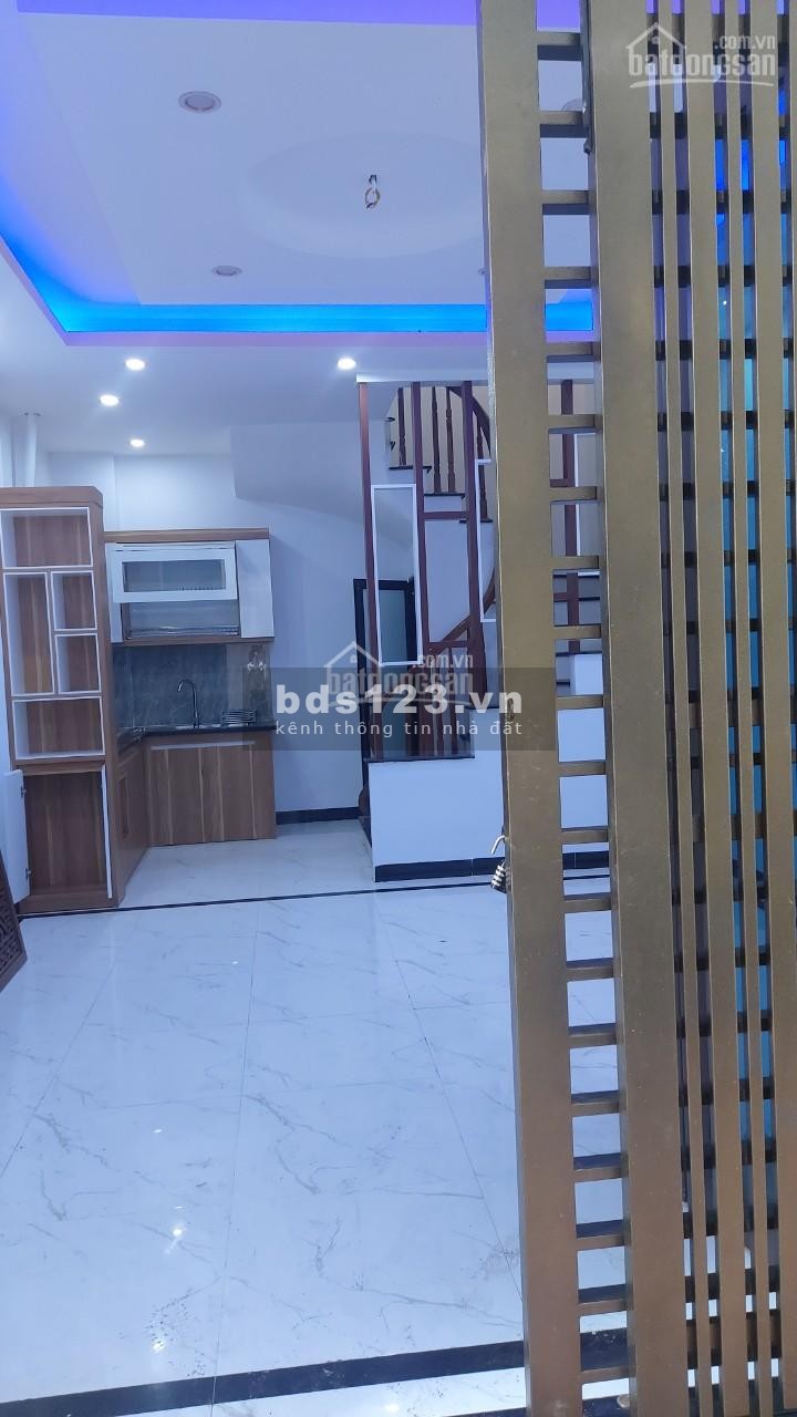 Siêu hiếm, nhà 5 tầng đẹp ở ngay tại đường Thanh Bình Quận Hà Đông 33m2 hơn 3 tỉ.
