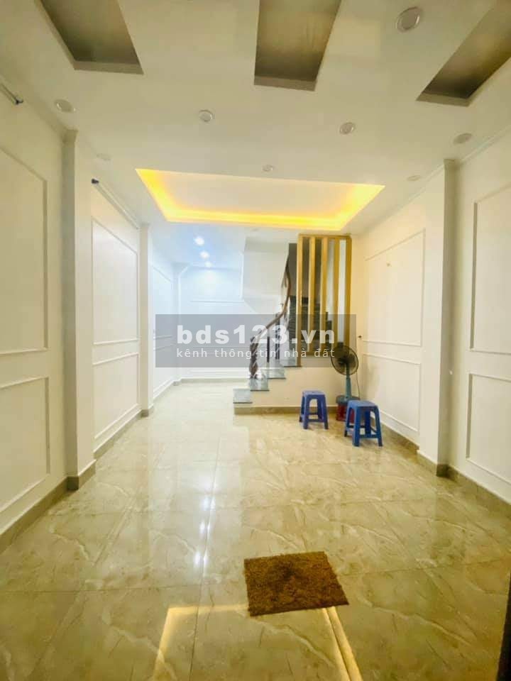 Nhà mới đẹp phố Đại La, Hai Bà Trưng, 80m2, ở luôn. Chỉ 3 tỷ. lh 0946379913