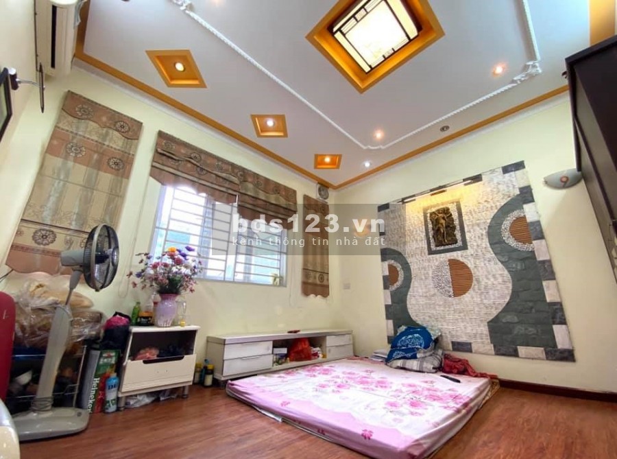 Nhà đẹp giá đẹp khu Vip Long Biên ô tô đỗ cửa lô góc 3 mặt thoáng ở ngay giá 4.3 tỷ