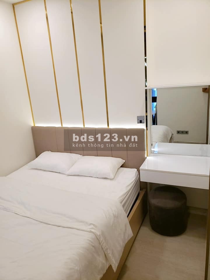 Bán nhà nguyên căn Cầu Giấy, dt 53m2, 4 tầng, giá chỉ 5.3 tỷ, thương lượng chính chủ