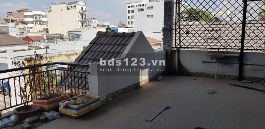 Cần bán gấp nhà đường Sư Vạn Hạnh, Phường 3, Quận 10, diện tích 50m2