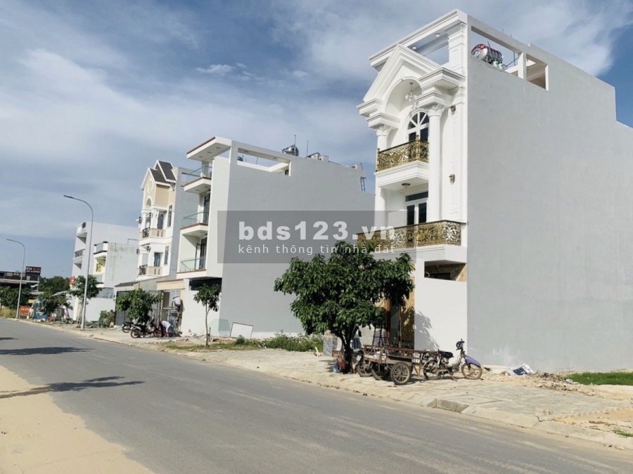 Bán 3 lô nhà phố KDC Phạm Văn Hai sang tên trong ngày liên hệ trực tiếp thương lượng giá