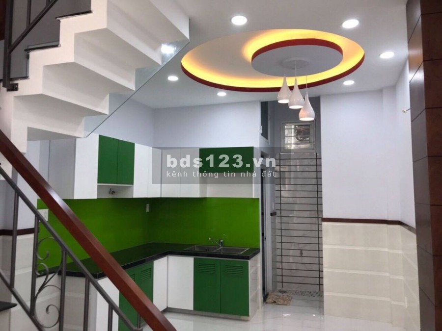 Chính chủ bán nhà mới xây 1T2L, đường 1 sẹc 5m xe hơi vào tận nhà