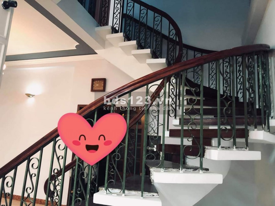 Bán nhà nguyên căn Vạn Kiếp, đẹp vào ở ngay, dt 88(6.8 x 13), 3 tầng, giá bán 8.9 tỷ