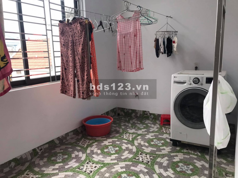 Bán nhà mặt phố Đông Nam Cường, TP HD, dt 80m2, 3 tầng, mt 4.5m, 3 ngủ, chỉ 3 tỷ 899 tr