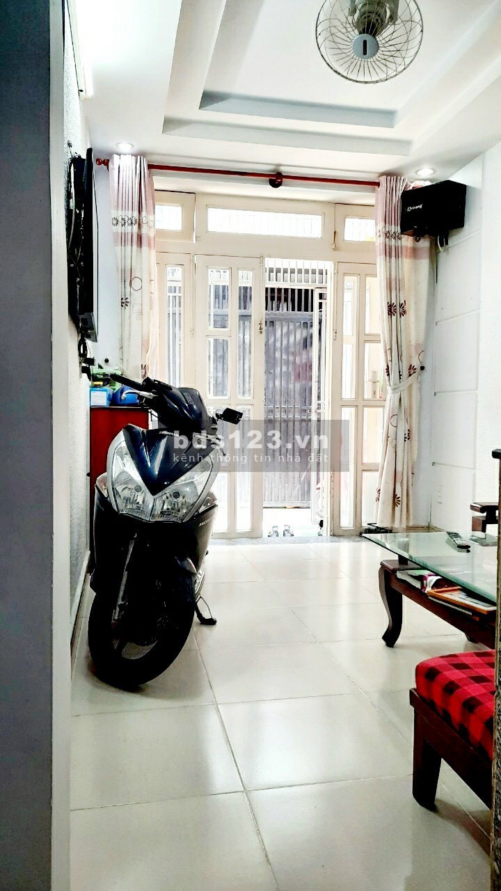 Một đời chủ Văn Cao Phú Thạnh dtsd 44m2 hẻm xe hơi giá nhỉnh 2 tỷ, chính chủ