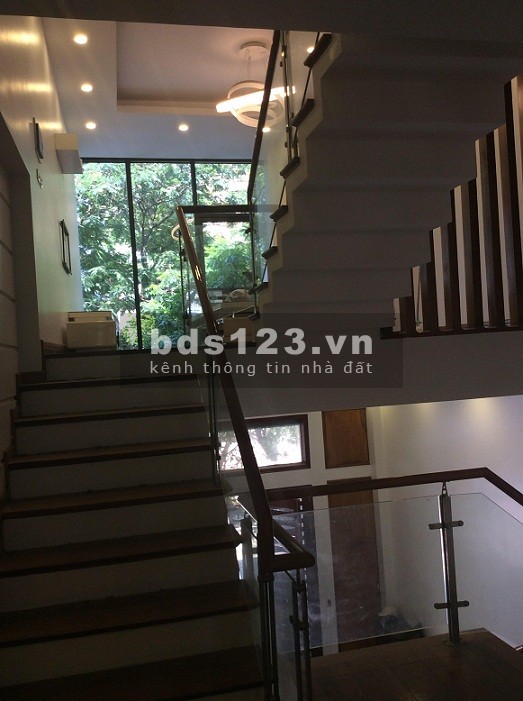 Nhà Láng Hạ 6 tầng thang máy, oto đỗ cửa ngày đêm dt 71m2 giá nhỉnh 15 tỷ
