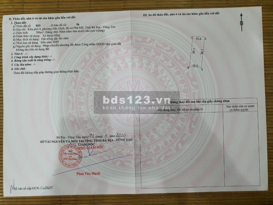 Ông Anh nhờ bán giúp lô đất diện tích sử dụng 586m2 đã có sổ, lh 0337008298