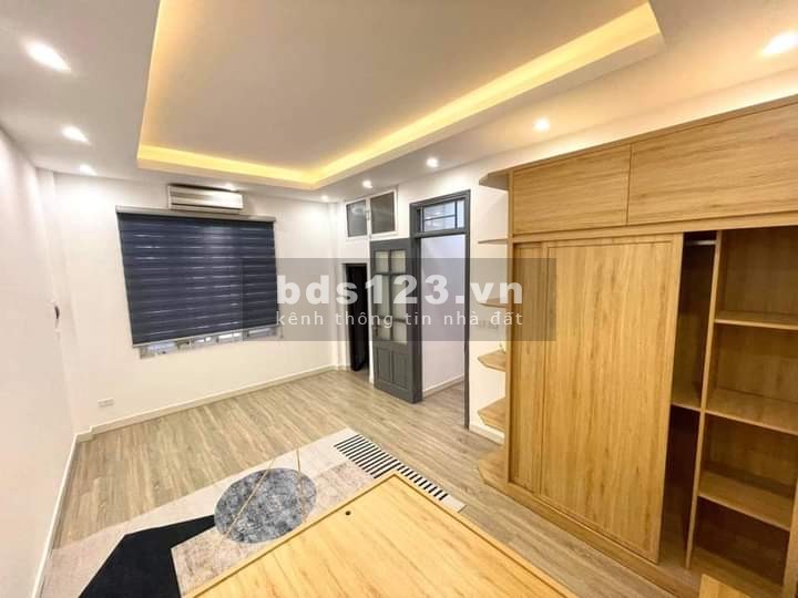 Ô tô đỗ cửa, ngõ thông, kinh doanh Vũ Tông Phan, Thanh Xuân, 40mx5T mới, lô góc, nhà mới 4 tỷ 9.