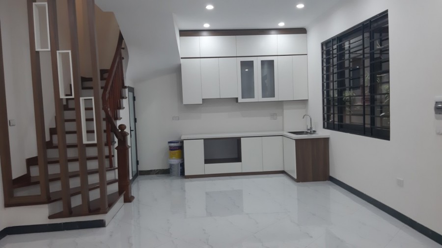 Cần bán nhà Hoàng Ngân, Cầu Giấy diện tích 55m2, 6 tầng, ô tô đỗ. ở ngay