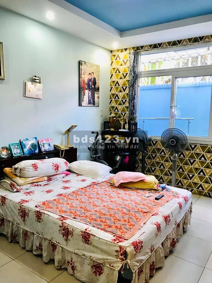 Bán nhà siêu đẹp Quận 10, 5 tầng hẻm 4m, xe ra vào đường Ba Tháng Hai chỉ nhỉnh 6 tỷ