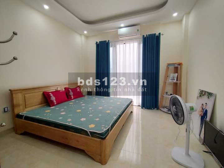 Ô tô đỗ cửa, ngõ thông, kinh doanh Vũ Tông Phan, Thanh Xuân, 40mx5T mới, lô góc, nhà mới 4 tỷ 9.