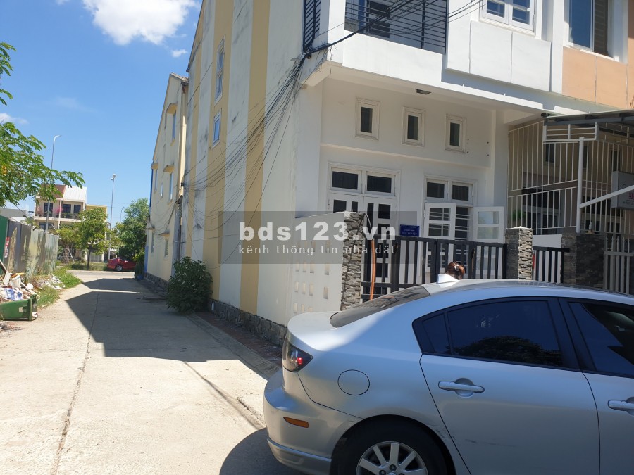 Bán nhà nguyên căn 2.5 tầng, khu đô thị Đông Nam Thuỷ An, giá chỉ 2.35 tỷ