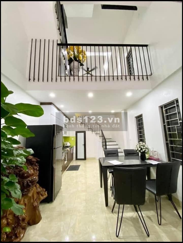 Cần tiền bán gấp nhà Lê Đức Thọ ngõ ôtô nở hậu dt 41m2, 4 tầng, mt 4.3m giá 4.25 tỷ